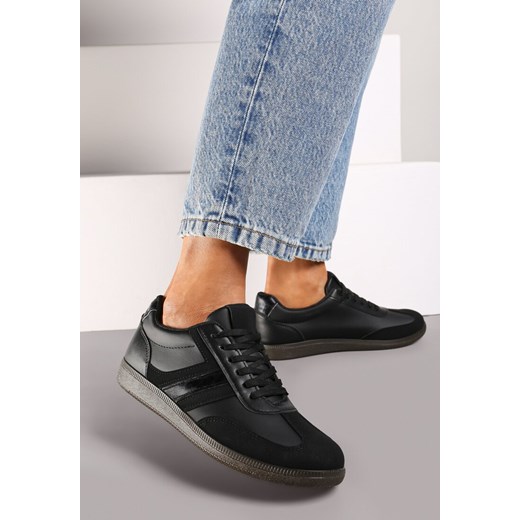Czarne Stylowe Sneakersy na Płaskiej Podeszwie z Geometrycznymi Przeszyciami Rialine ze sklepu born2be.pl w kategorii Buty sportowe damskie - zdjęcie 174863027