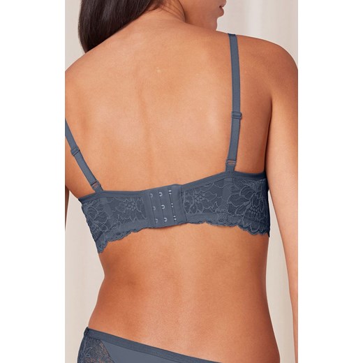 Triumph biustonosz miękki soft Amourette Charm 10214451-00XX, Kolor brudny Triumph 75B okazja Primodo