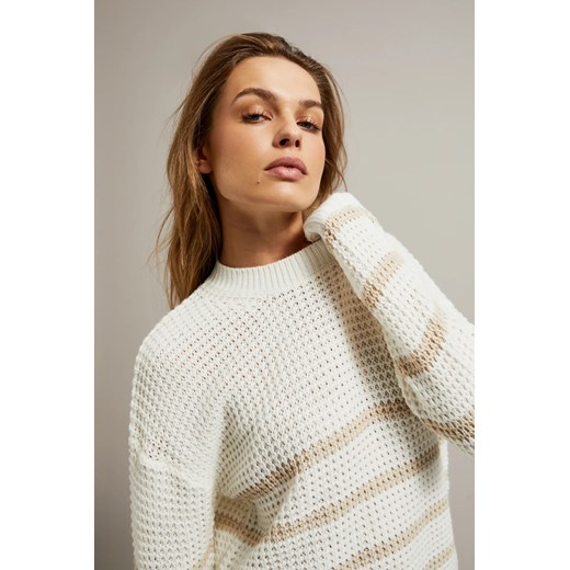 Sweter damski beżowy Moodo.pl
