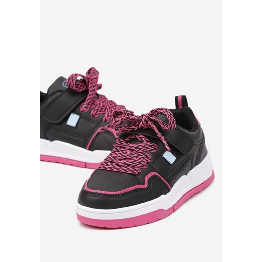 Czarno-Fuksjowe Płaskie Buty Sportowe Sneakersy z Perforacją i Sznurowaniem Florenne ze sklepu born2be.pl w kategorii Buty sportowe dziecięce - zdjęcie 174943538