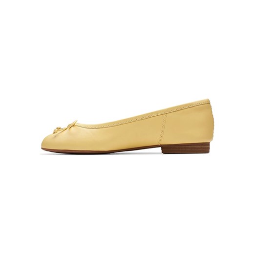 Balerinki Clarks bez zapięcia na lato 
