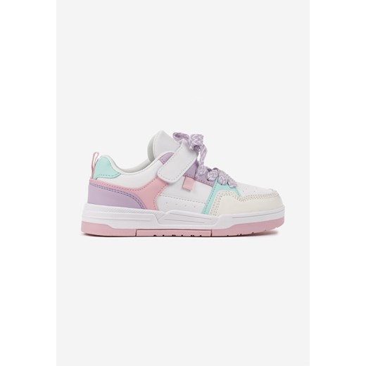 Biało-Fioletowe Płaskie Buty Sportowe Sneakersy z Perforacją i Sznurowaniem Florenne ze sklepu born2be.pl w kategorii Buty sportowe dziecięce - zdjęcie 174947667