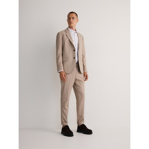 Reserved - Marynarka regular fit z wiskozą - beżowy Reserved 56 Reserved