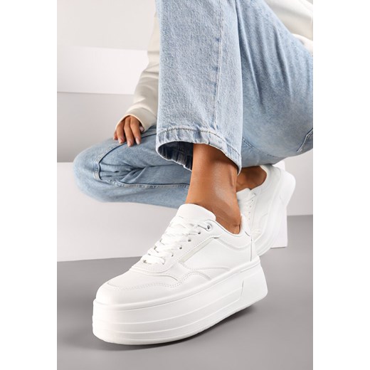 Białe Sneakersy na Tłoczonej Grubej Podeszwie Vaitessa ze sklepu born2be.pl w kategorii Buty sportowe damskie - zdjęcie 174967969