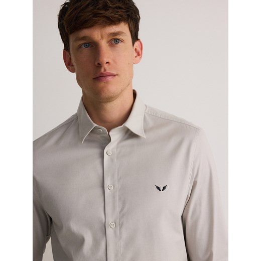 Reserved - Koszula slim fit z haftem - beżowy Reserved M Reserved
