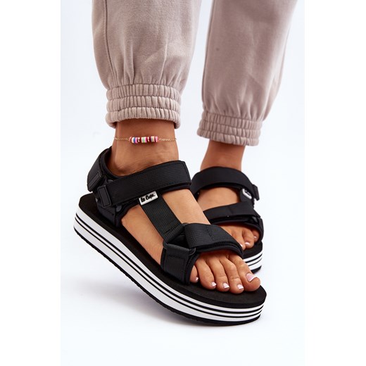 Sandały Damskie Platforma Czarne Lee Cooper LCW-24-05-2753 Czarne ze sklepu ZAZOO w kategorii Sandały damskie - zdjęcie 175023706
