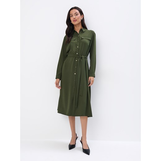 Mohito - Koszulowa sukienka midi - khaki ze sklepu Mohito w kategorii Sukienki - zdjęcie 175081827