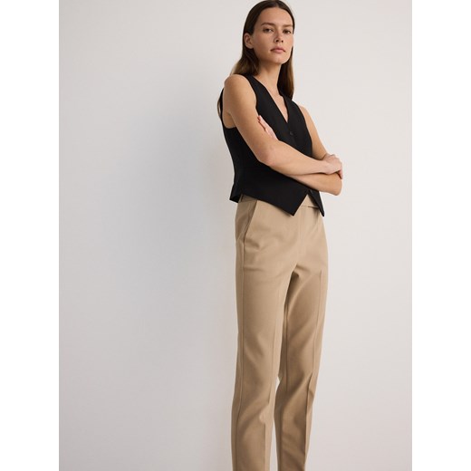 Reserved - Spodnie cygaretki w kant - beżowy Reserved 40 Reserved