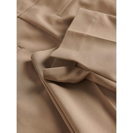 Reserved - Spodnie cygaretki w kant - beżowy Reserved 44 Reserved