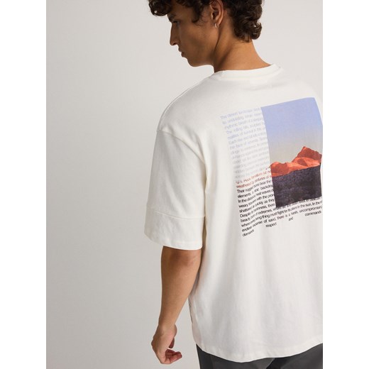 Reserved - T-shirt boxy z nadrukiem na plecach - złamana biel Reserved XL Reserved