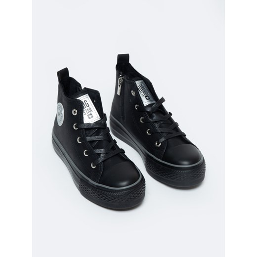 Trampki dziecięce unisex ze skóry ekologicznej czarne OO374225 906 ze sklepu Big Star w kategorii Trampki dziecięce - zdjęcie 175205568