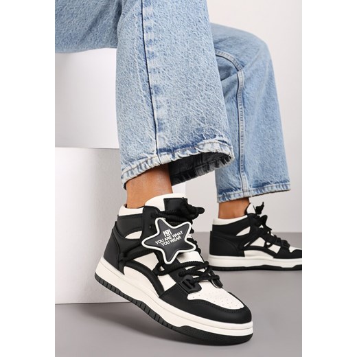 Biało-Czarne Płaskie Sneakersy za Kostkę Ozdobione Gwiazdą Saveline ze sklepu renee.pl w kategorii Buty sportowe damskie - zdjęcie 175213315