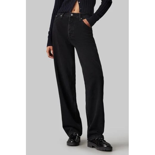 Jeansy damskie Calvin Klein w miejskim stylu
