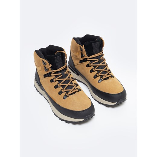 Buty męskie trekkingowe ze skóry naturalnej brązowe OO174504 802 ze sklepu Big Star w kategorii Buty trekkingowe męskie - zdjęcie 175240367
