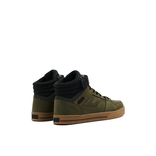 Cropp - Czarno-zielone sneakersy - zielony Cropp 40 Cropp