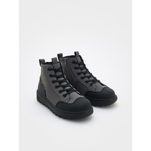 Buty zimowe dziecięce czarne Reserved wiązane 