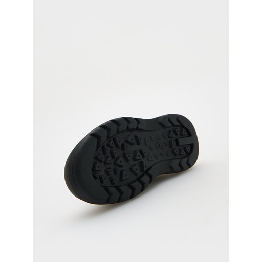 Buty zimowe dziecięce Reserved na jesień 