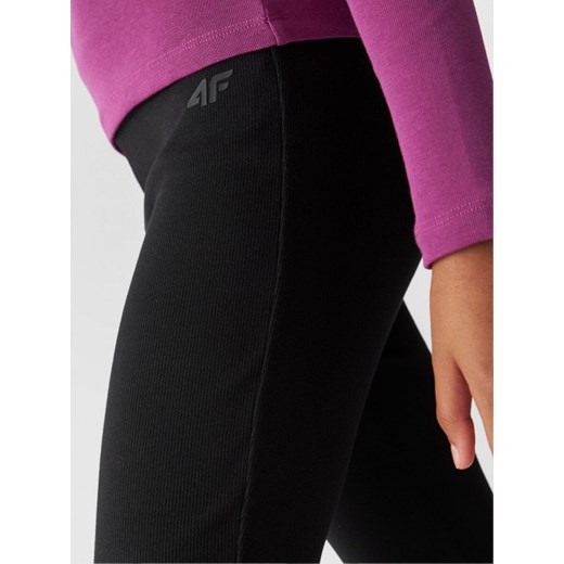 Dziewczęce legginsy dzwony dzianinowe 4F 4FJWAW24TTIGF171 - czarne 4f Junior 134 Sportstylestory.com