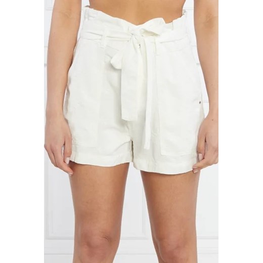 GUESS Szorty JANNA | Regular Fit ze sklepu Gomez Fashion Store w kategorii Szorty - zdjęcie 175304229