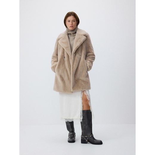 Reserved - Płaszcz ze sztucznego futerka - złamana biel Reserved S Reserved