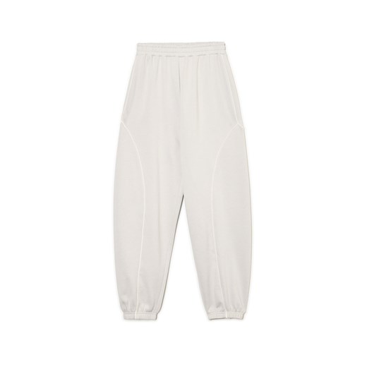 Cropp - Jasnoszare dresowe joggery z naszywkami - jasny szary Cropp XL Cropp