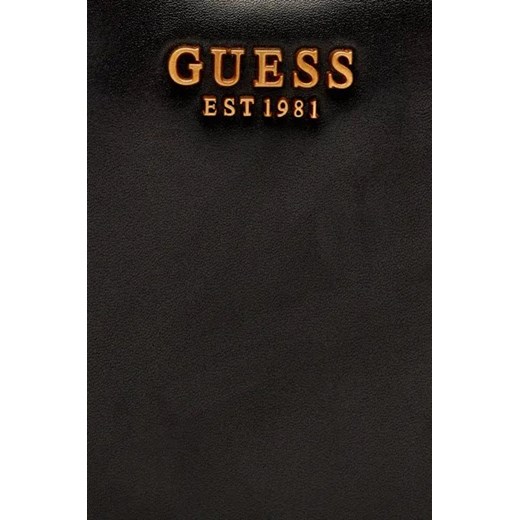 Kuferek Guess