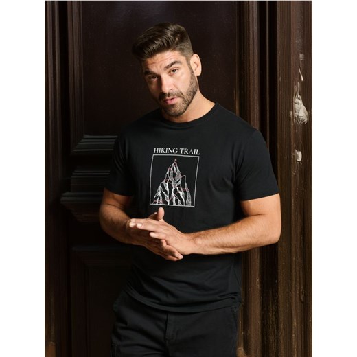 Sinsay - Koszulka z nadrukiem - czarny ze sklepu Sinsay w kategorii T-shirty męskie - zdjęcie 175327817