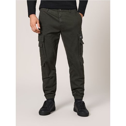 Sinsay - Spodnie jogger cargo - zielony Sinsay 28 Sinsay
