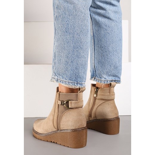 Beżowe Botki na Koturnie w Stylu Sztybletów z Metaliczną Ozdobą Savanesse 41 born2be.pl