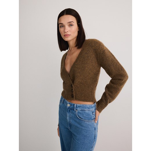 Sweter damski Reserved z dekoltem w serek