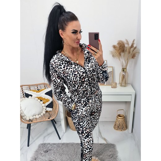 hit dres welurowy la perla z lampasem w print zwierzęcy polski produkt - drobna pantera ze sklepu STYLOWO w kategorii Dresy damskie - zdjęcie 175400955