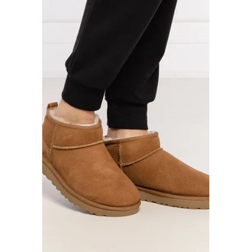 Śniegowce damskie brązowe UGG na płaskiej podeszwie casual