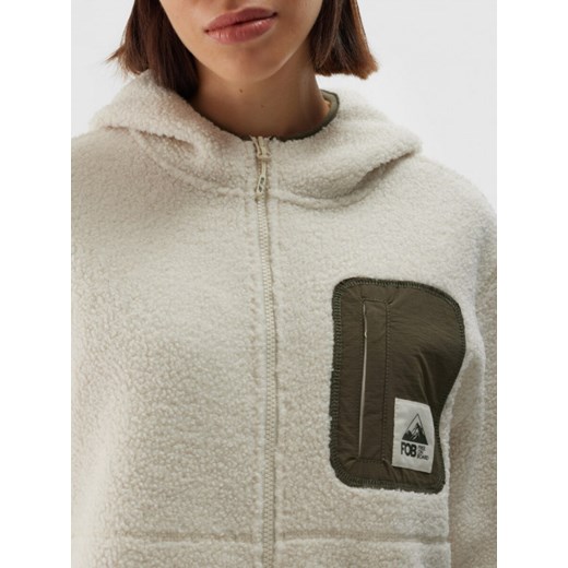 Damski polar sherpa 4F 4FWAW24TFLEF286 - beżowy S Sportstylestory.com