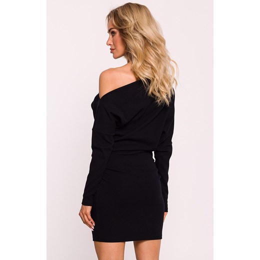 Prążkowana sukienka mini z odkrytymi ramionami czarna M818, Kolor czarny, Rozmiar 2XL/3XL, MOE ze sklepu Primodo w kategorii Sukienki - zdjęcie 175432597