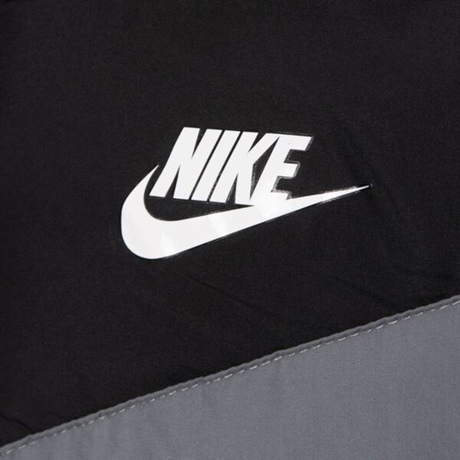 Kurtka chłopięca czarna Nike 