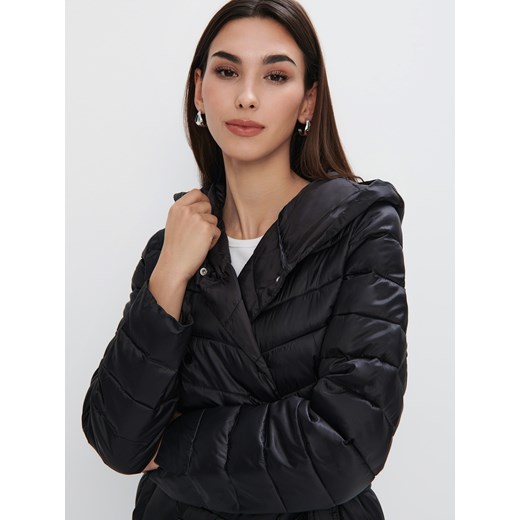 Mohito - Czarny płaszcz z kapturem - czarny Mohito 36 Mohito