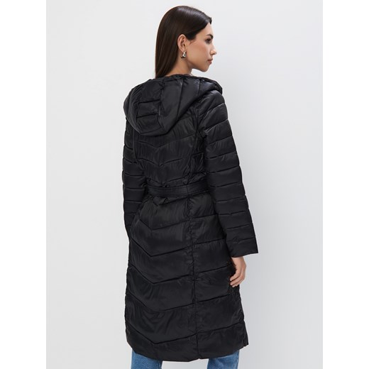 Mohito - Czarny płaszcz z kapturem - czarny Mohito 38 Mohito