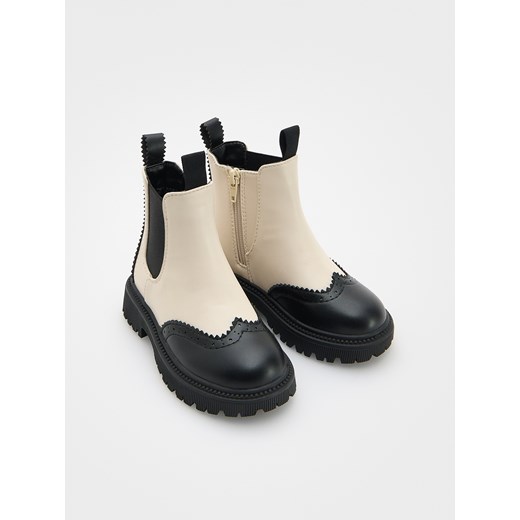 Reserved - Botki z imitacji skóry - złamana biel ze sklepu Reserved w kategorii Buty zimowe dziecięce - zdjęcie 175469298
