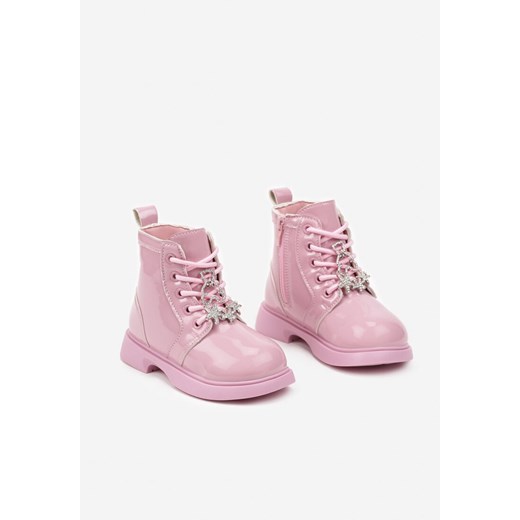 Różowe Lakierowane Botki z Cyrkoniowymi Aplikacjami przy Sznurówkach Deriala 29 born2be.pl