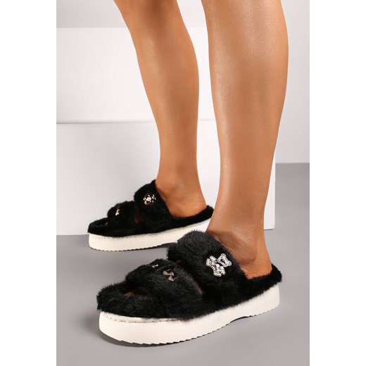 Czarne Kapcie z Futerkiem na Grubej Podeszwie Ozdobione Aplikacjami 3D Riamaya Renee 36-37 renee.pl