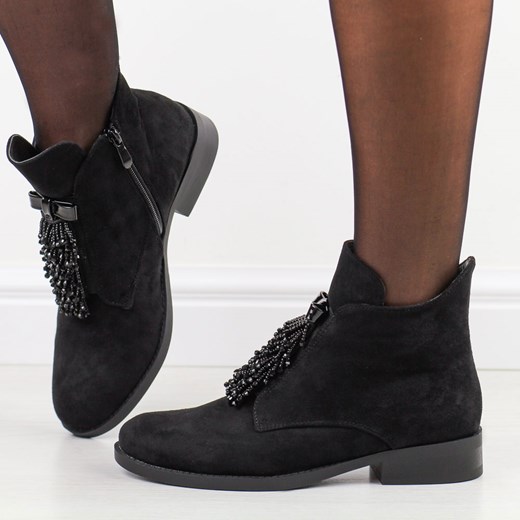 Czarne zamszowe botki damskie S.Barski 42-715 ze sklepu suzana.pl w kategorii Botki - zdjęcie 175522668