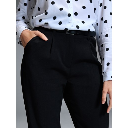 Spodnie damskie Sinsay na wiosnę 