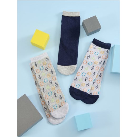 Sinsay - Skarpetki 3 pack - wielobarwny ze sklepu Sinsay w kategorii Skarpetki dziecięce - zdjęcie 175524298