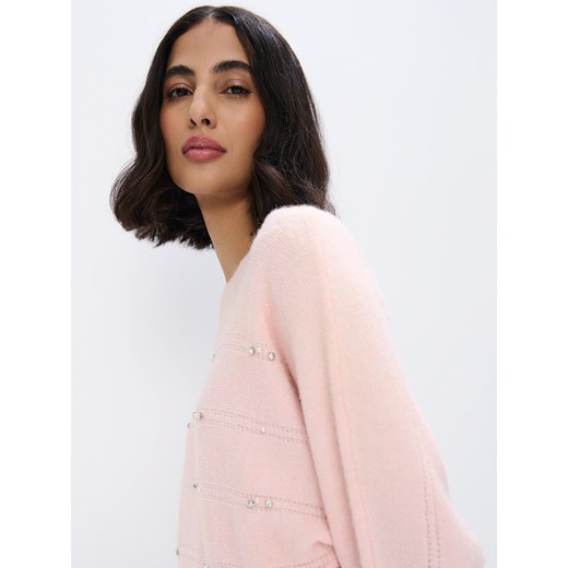 Różowy sweter damski Mohito z okrągłym dekoltem 