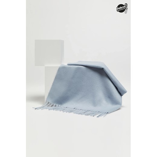 Gładki szalik z frędzlami niebieski ONE SIZE Moodo.pl