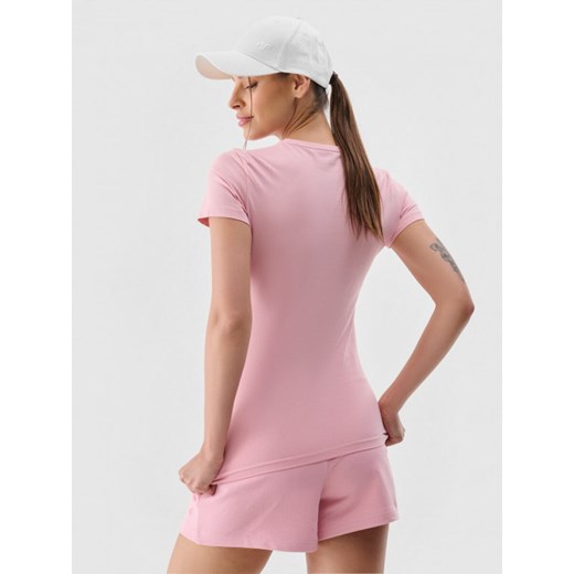 Damski t-shirt basic 4F 4FWMM00TTSHF2255 - różowy ze sklepu Sportstylestory.com w kategorii Bluzki damskie - zdjęcie 175556695