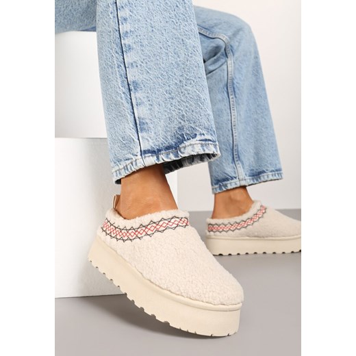 Beżowe Śniegowce na Grubej Podeszwie Ozdobione Haftem Zinnalora ze sklepu born2be.pl w kategorii Śniegowce damskie - zdjęcie 175623829