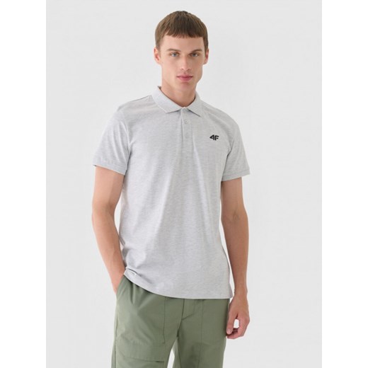 Męska koszulka polo 4F 4FWMM00TPTSM367 - szara ze sklepu Sportstylestory.com w kategorii T-shirty męskie - zdjęcie 175624895