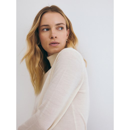 Sweter damski Reserved jesienny