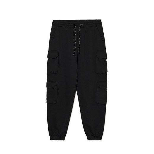 Cropp - Czarne dresowe joggery z kieszeniami cargo - czarny Cropp M Cropp